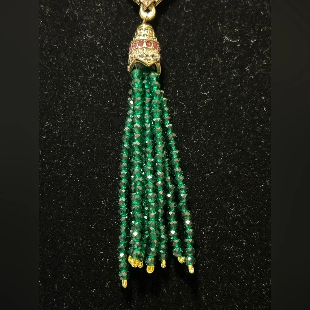 Green beaded statement necklace - Picture 6 of 9